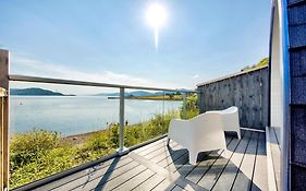 Onich Hotel&Lochside Beach Pods
